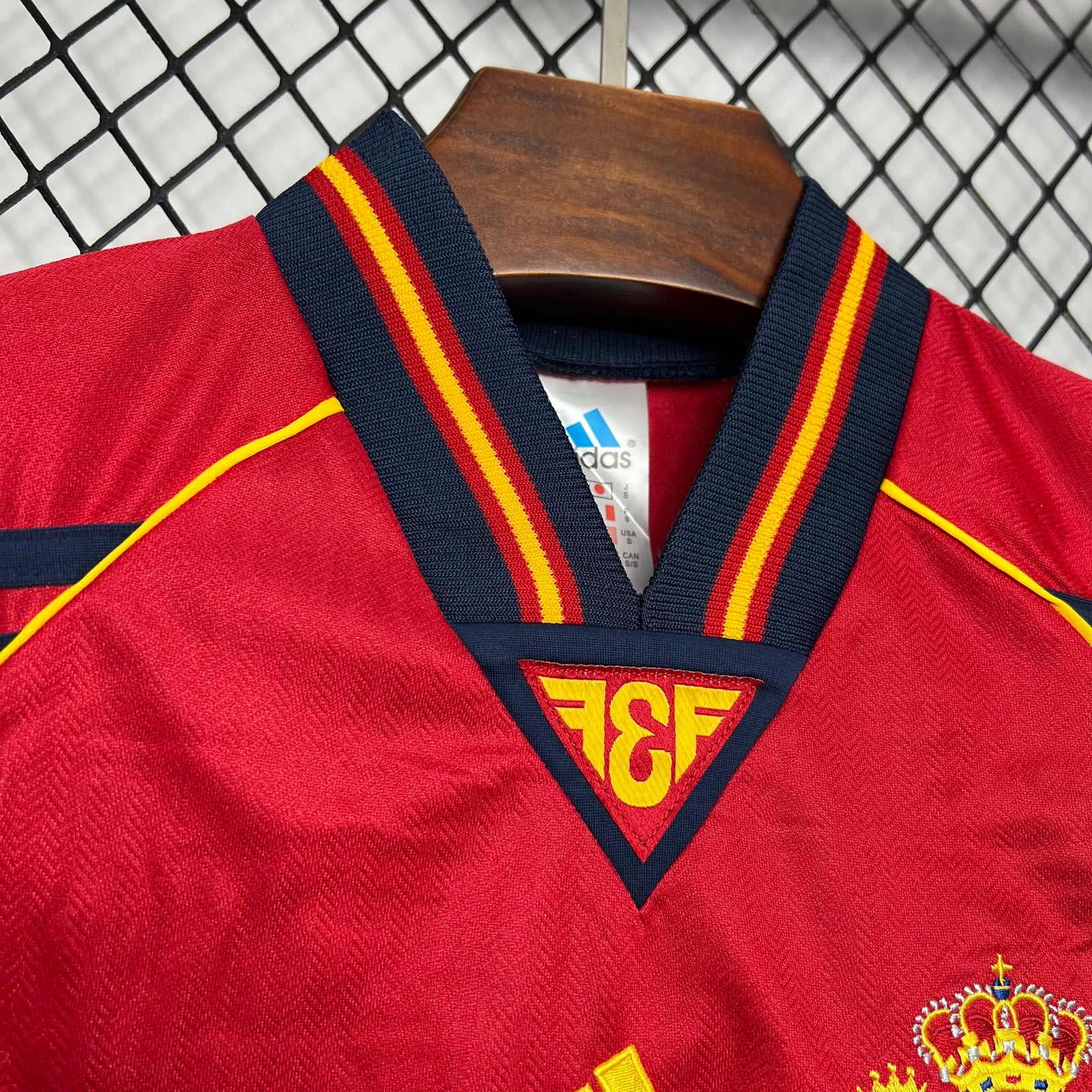 Football Shirt Spain Home 98-99 Retro extra 3