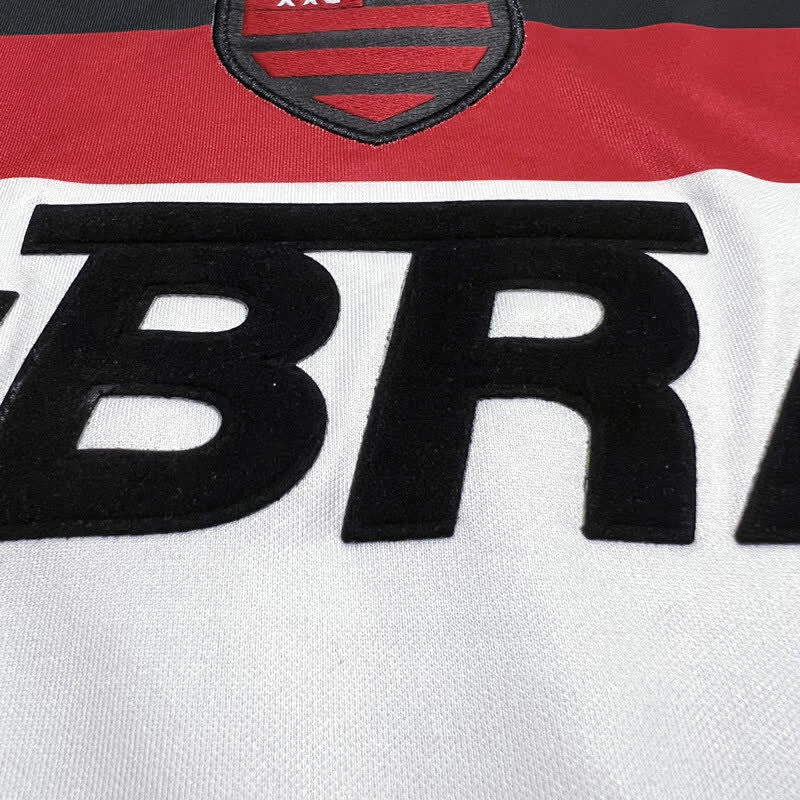 Football Shirt Flamengo Away 01-02 Retro extra 4