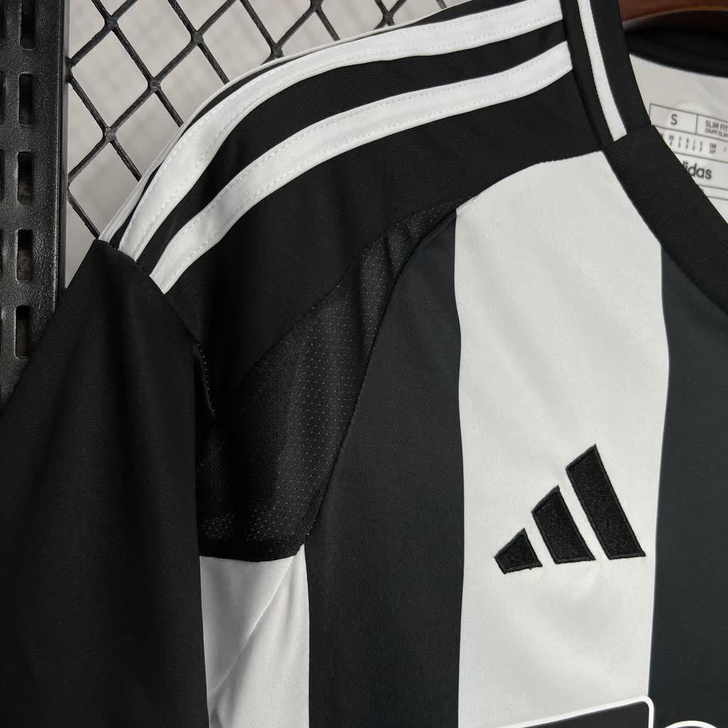 Football Shirt Newcastle United Home 24-25 extra 4