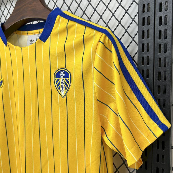 Football Shirt Leeds United Icon 25-26 back