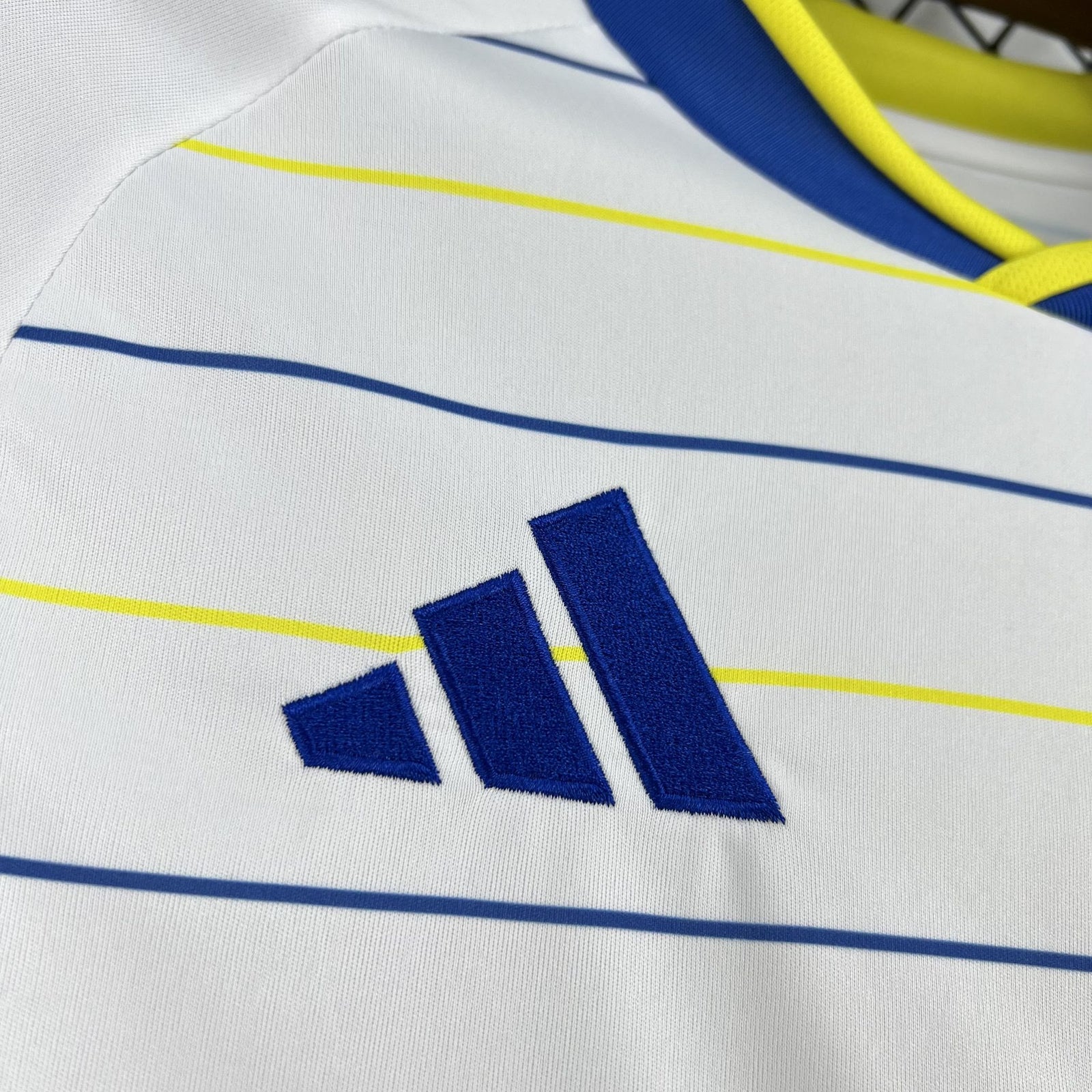 Football Shirt Leeds United Home 26-27 extra 4