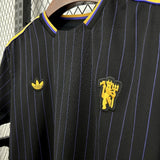 Football Shirt Manchester United Terrace Icons 25-26 extra 5