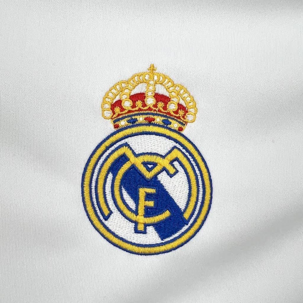 Football Shirt Real Madrid Home 05-06 Retro extra 5