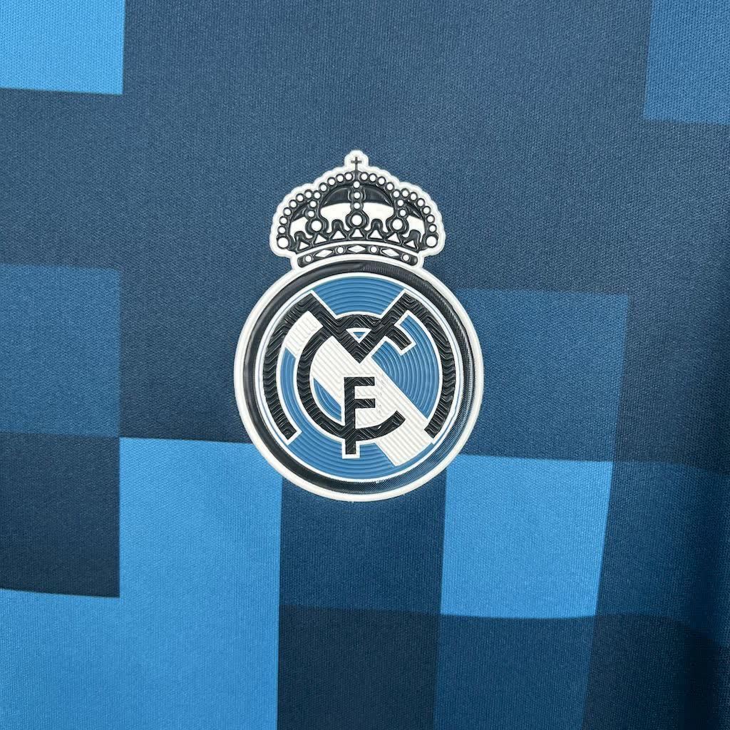 Football Shirt Real Madrid Third 17-18 Retro extra 5